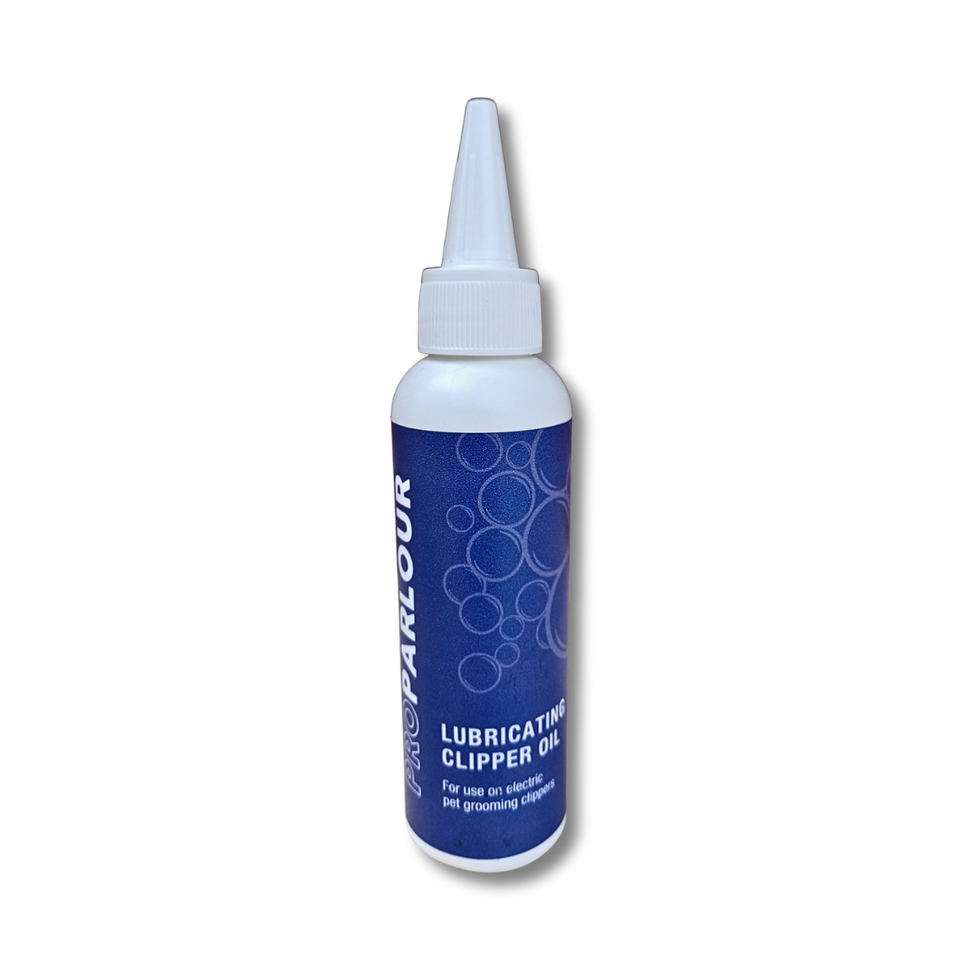 Lubricating Clipper Oil
